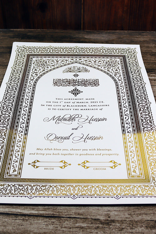 Load image into Gallery viewer, NK 156 Personalized Luxury A3 Gold Foiled Nikahnama
