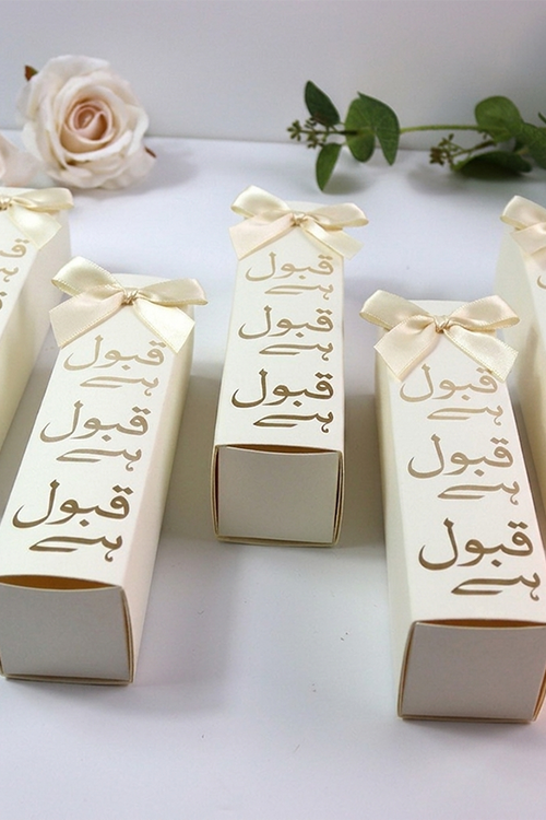 Load image into Gallery viewer, Nikah "Qabool Hai " Tube favour box with a Embellishment
