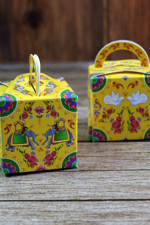 Load image into Gallery viewer, CHC 203 - Colourful Pakistani Truck Art Style Cube Favour Boxes with Handle – Flat Pack
