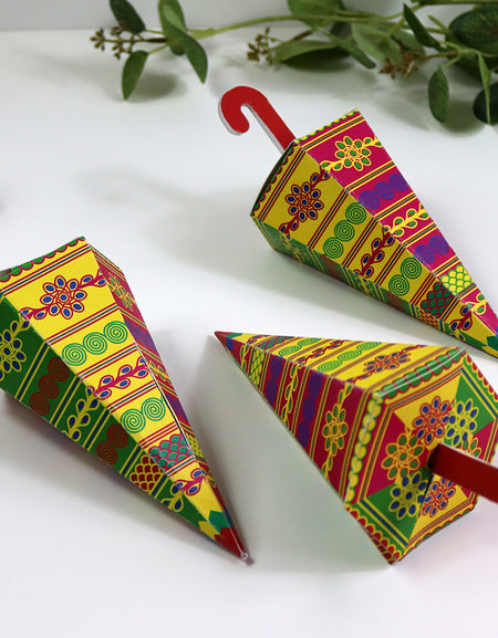 Colourful Cone-Shaped Favour Boxes Green & Yellow CNE 101  – Flat Pack, Fill Your Way