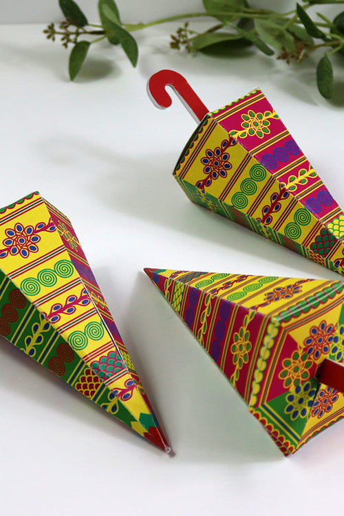 Load image into Gallery viewer, Colourful Cone-Shaped Favour Boxes Green &amp; Yellow CNE 101  – Flat Pack, Fill Your Way
