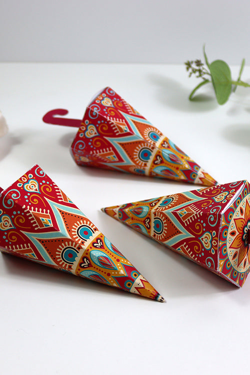 Load image into Gallery viewer, Colourful Cone-Shaped Favour Boxes Pink &amp; Blue CNE 102  – Flat Pack, Fill Your Way

