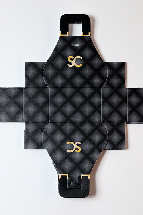 Load image into Gallery viewer, Handbag-Shaped Favour Boxes 104 Black – Personalised with Initials or Logo
