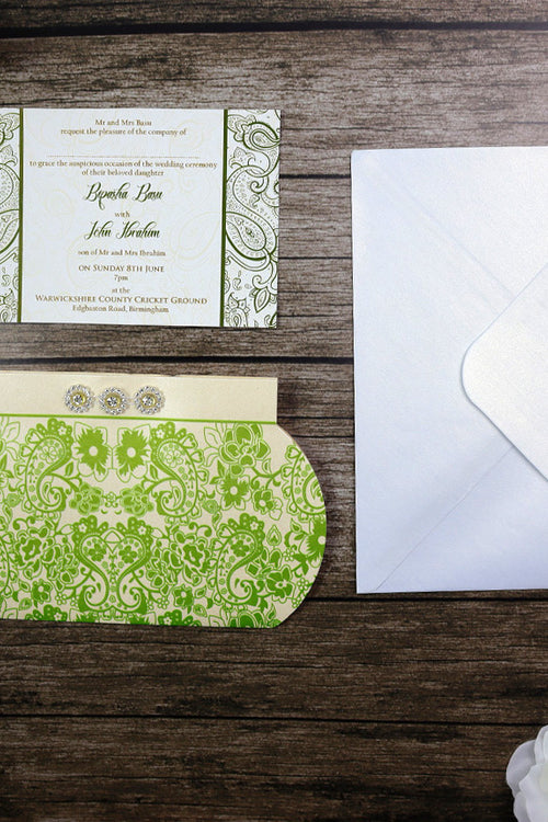 Load image into Gallery viewer, HW118 Ivory and Green Imitation purse invite
