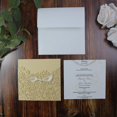 LC 1018 Cream Floral Daisies Laser Cut Pocket Invitation