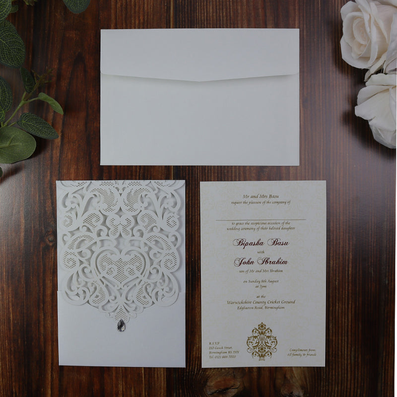 LC 1080 Royal Baroque White Lace Pocket Invitation