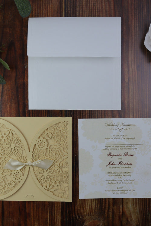 Load image into Gallery viewer, LC 8330 Delightful Gatefold Floral Pocket Invitation
