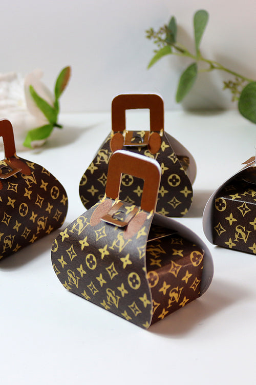Load image into Gallery viewer, Handbag-Shaped Favour Boxes 102 Brown – Personalised with Initials or Logo
