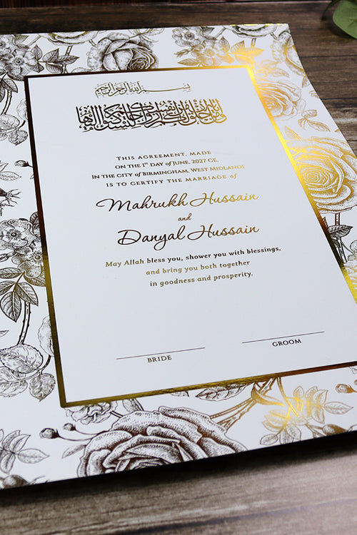 Load image into Gallery viewer, NK 152 Personalized Luxury A3 Gold Foiled Nikahnama

