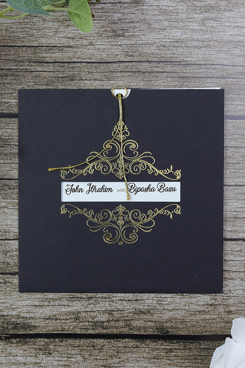 Load image into Gallery viewer, Regal Black and Gold Pocket Invitation SC 2003
