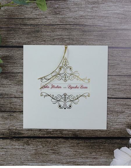 SC 2004 Vintage Royal Frame White Pocket Invitation