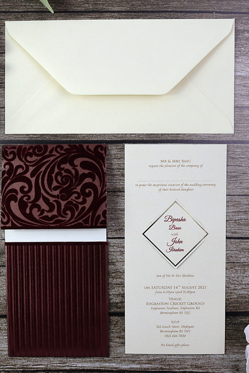Load image into Gallery viewer, Maroon Velvet Pocket Invitation Cards SC 2696
