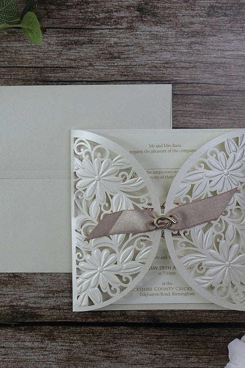 Load image into Gallery viewer, Heavenly White Gatefold Invitation SC 2735
