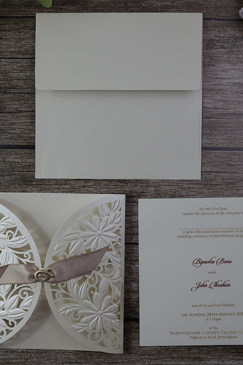 Load image into Gallery viewer, Heavenly White Gatefold Invitation SC 2735
