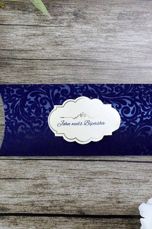 Load image into Gallery viewer, Blue Velvet Pillow box Invitation SC 5404
