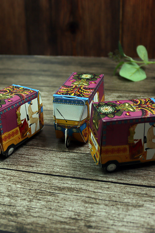 Load image into Gallery viewer, Rickshaw Tuktuk Shaped Favour Boxes – Flat Pack, Fill &amp; Assemble
