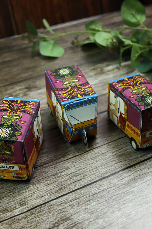 Load image into Gallery viewer, Rickshaw Tuktuk Shaped Favour Boxes – Flat Pack, Fill &amp; Assemble
