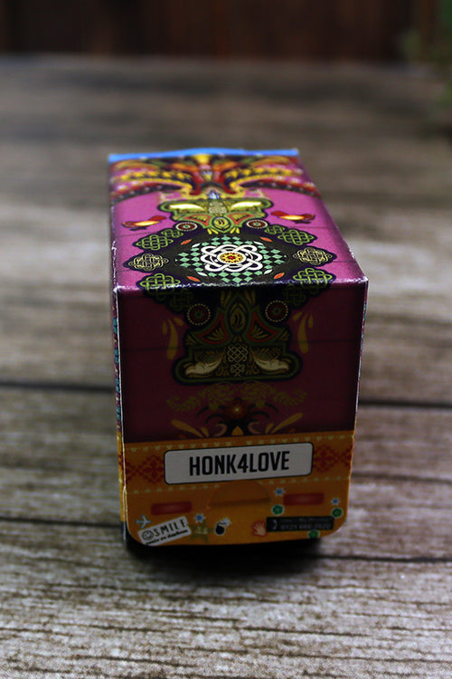 Load image into Gallery viewer, Rickshaw Tuktuk Shaped Favour Boxes – Flat Pack, Fill &amp; Assemble
