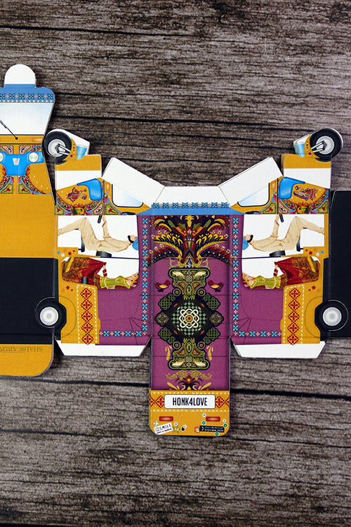 Load image into Gallery viewer, Rickshaw Tuktuk Shaped Favour Boxes – Flat Pack, Fill &amp; Assemble
