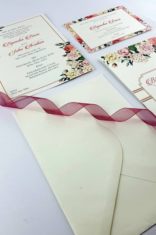Load image into Gallery viewer, NZ 991 Traditional Rose Posy Invitation
