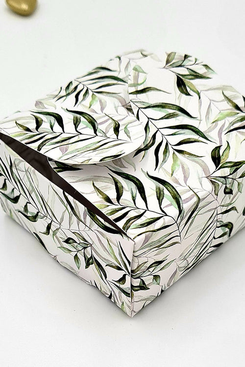 Load image into Gallery viewer, Green Leaf BTC 402 Printed Butterfly Favour Box
