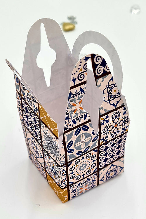 Load image into Gallery viewer, CHC 403 Morrocan Favour Box
