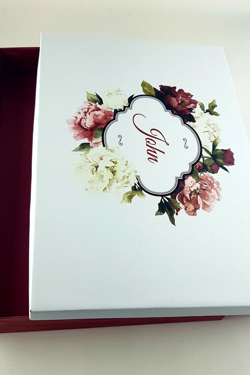 Load image into Gallery viewer, Personalised Gift Box 876
