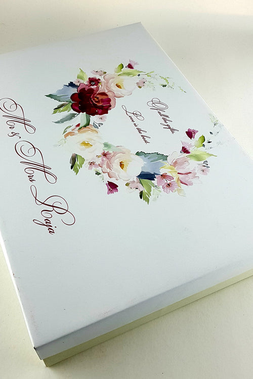 Load image into Gallery viewer, Personalised Floral Gift Box 996

