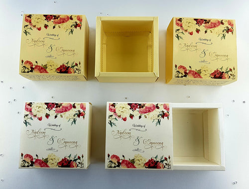 Load image into Gallery viewer, Personalised Cream Favour Box
