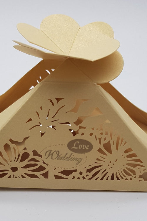 Load image into Gallery viewer, LC 009 Gold Laser Cut Favour Box
