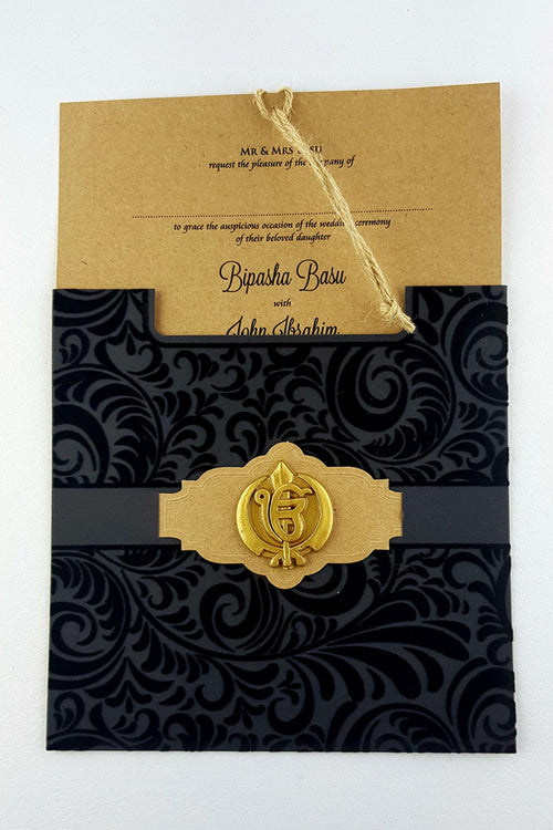 Load image into Gallery viewer, Sikh Black Velvet Pocket Invitation SC 5577
