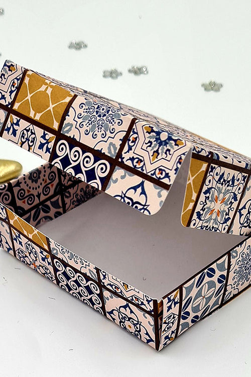 Load image into Gallery viewer, Morrocan Print SQR 403 Printed Square Favour Box
