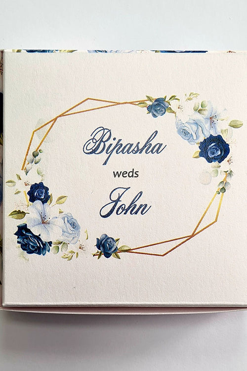 Load image into Gallery viewer, Square personalised wedding favour box with custom design options by shaddi card
