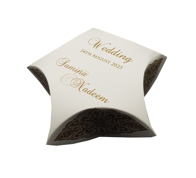 STR 105 Personalised Favour Box